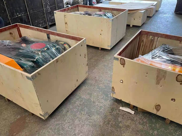 开工啦！发往佛山XQSSR150罗茨鼓91免费版安装黄色 30KW4台(图1)